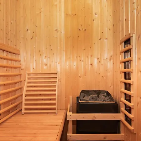 Valentinus 1800 Farm stay Sezana