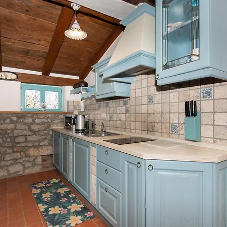 Valentinus 1800 Farm stay