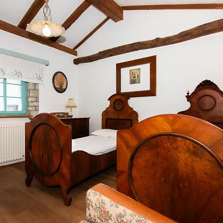 Valentinus 1800 Alloggio per agriturismo *