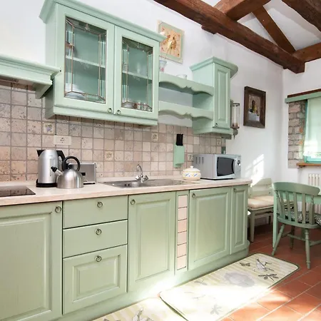 Valentinus 1800 Alloggio per agriturismo *