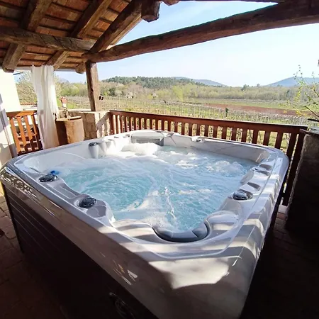 Κατάλυμα σε φάρμα Valentinus 1800