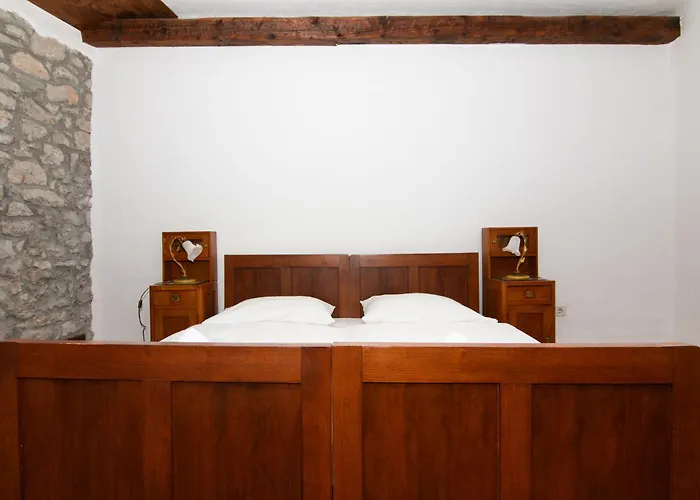 Çiftlik konaklama Valentinus 1800 Sežana