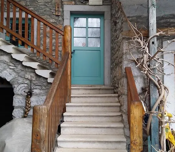 Valentinus 1800 Farmház